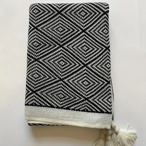 Soft Knitted Jacquard Vintage Throw Blanket (1pc)